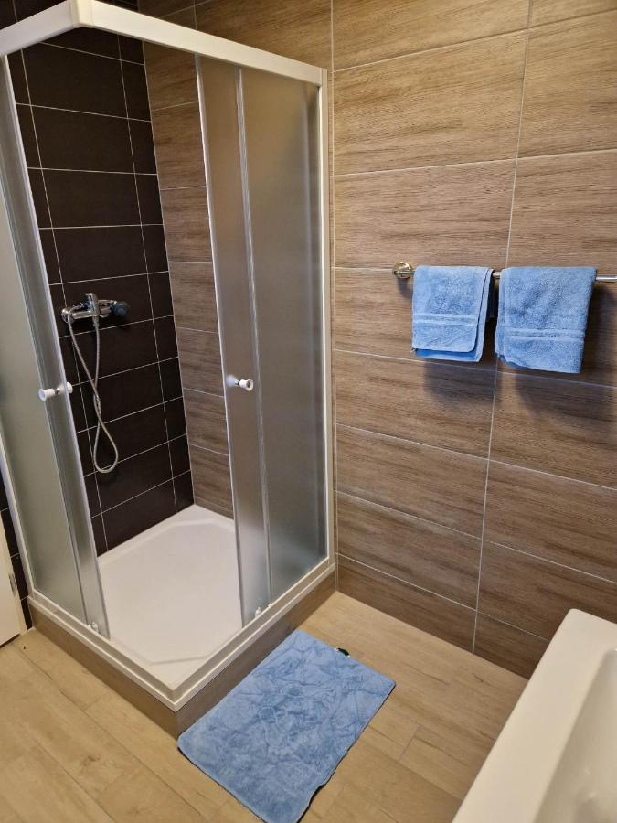 Penzion Dubi - Ruska 393 - 110 Dubí Exterior foto